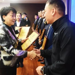 2021安徽省民營(yíng)企業(yè)百?gòu)?qiáng)發(fā)布會(huì)暨百?gòu)?qiáng)民營(yíng)企業(yè)走進(jìn)阜陽活動(dòng)舉行